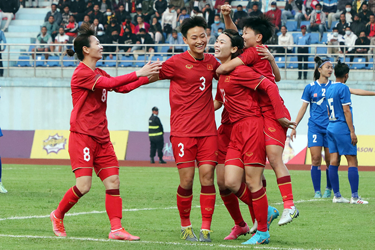 ĐT nữ Việt Nam thắng Nepal tổng tỉ số 7-1, HLV Mai Đức Chung khen đối thủ - 1