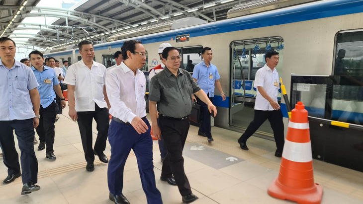 Đi thử nghiệm, Thủ tướng chỉ đạo phấn đấu đưa metro Bến Thành - Suối Tiên vào hoạt động dịp 2/9 - 2