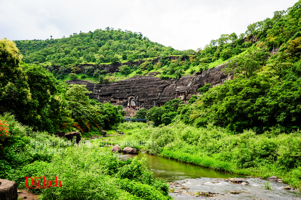 Anjanta Caves - Kì vĩ những ngôi chùa tạc trên vách núi - 5
