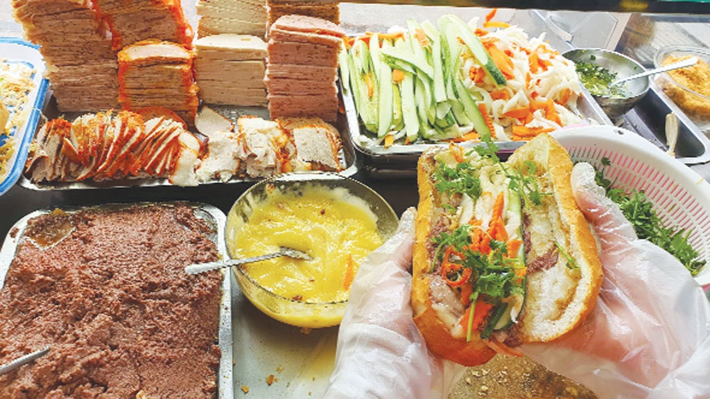 Những món ăn sáng đặc trưng của người Sài Gòn mà du khách không thể bỏ - 2
