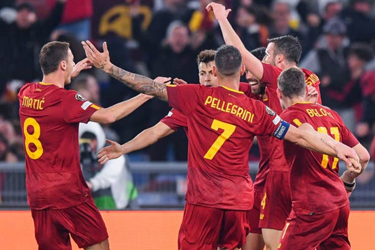 4 anh hào vào bán kết Europa League: Sevilla xứng danh &#34;Vua&#34;, Mourinho đối đầu trò cũ Alonso - 2
