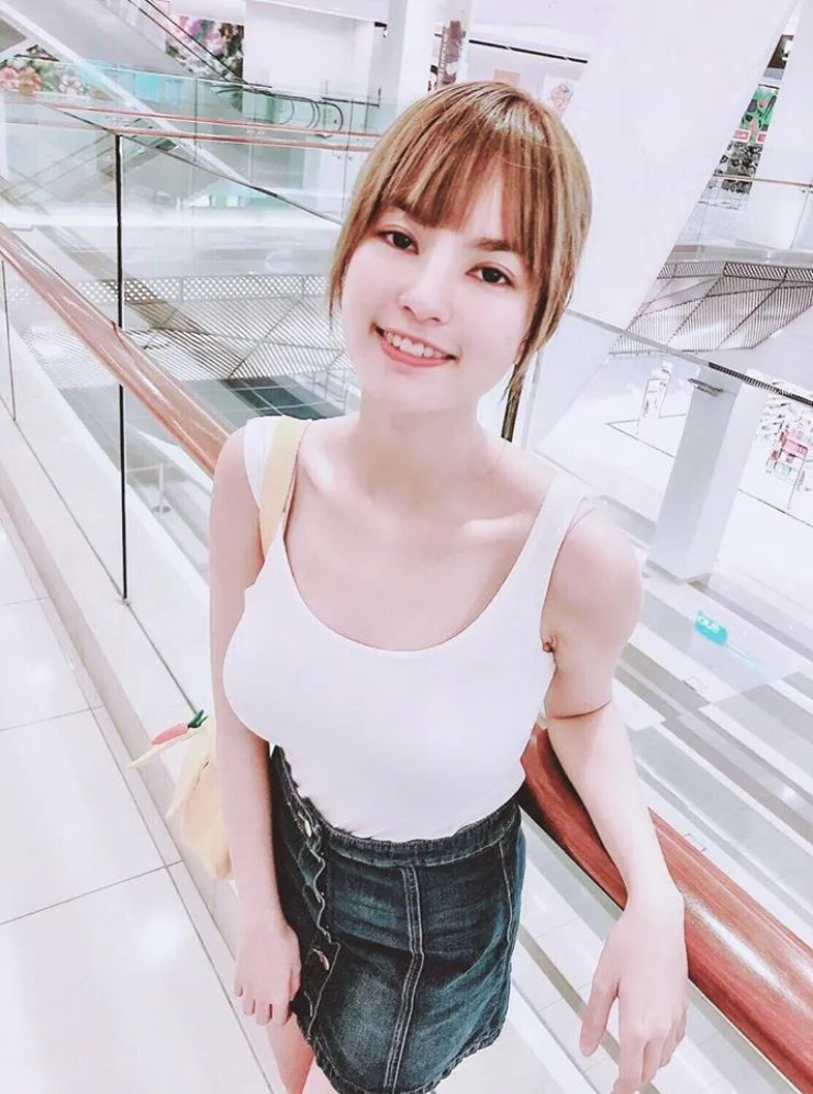 Mỹ nhân lai "3 dòng máu" mê bóng rổ, hóa "thần tượng mạng" ở Malaysia - 7