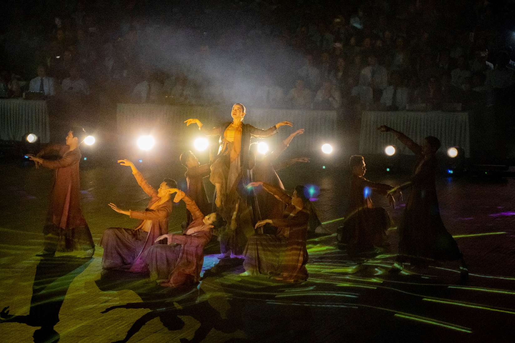 Rực rỡ đêm khai mạc Festival Nghề truyền thống Huế 2023 - 5