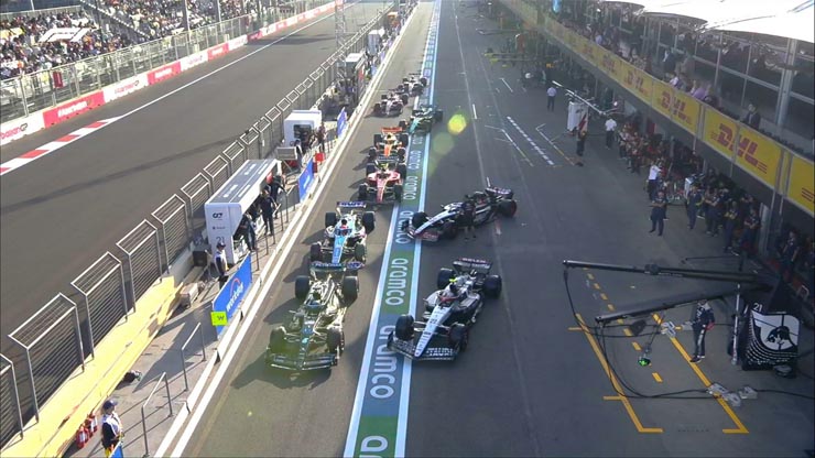 Đua xe F1, Azerbaijan GP: Red Bull tiếp tục &#34;trắng&#34; pole, &#34;ngựa chiến&#34; đánh dấu sự trở lại - 4