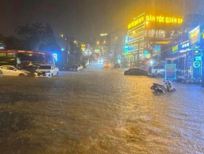 Chuyển động - Mưa rét diện rộng ở Lào Cai, Sa Pa ngập lụt giữa đêm