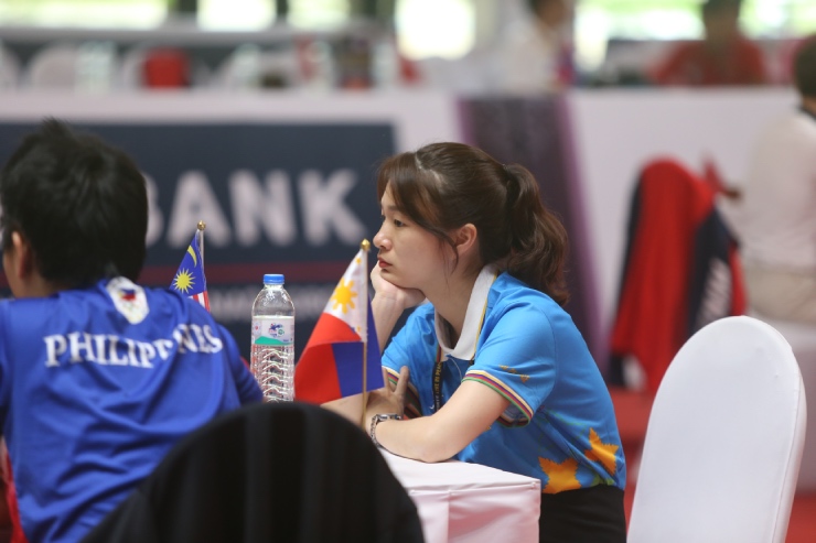 Người đẹp Việt Nam gây &#34;thương nhớ&#34; khi làm trọng tài cờ ốc SEA Games 32 - 4