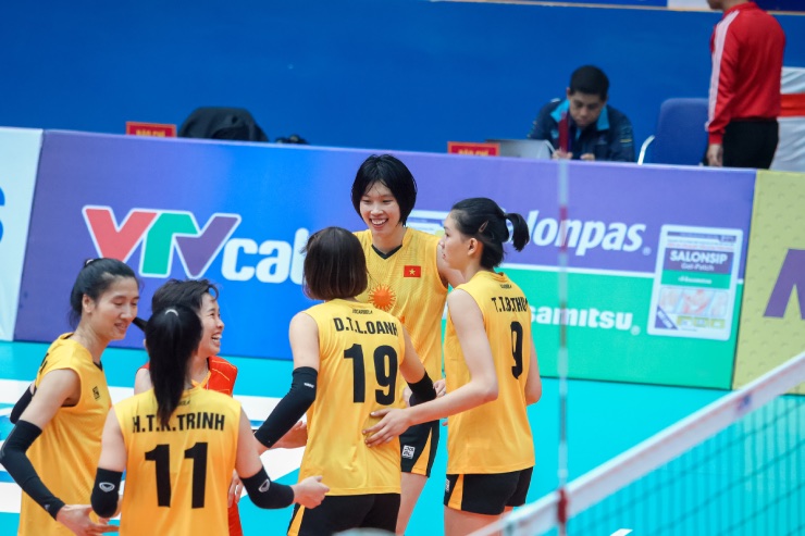 Cặp Thanh Thúy, Như Quỳnh ghi 47 điểm giúp bóng chuyền Việt Nam vô địch châu Á - 1