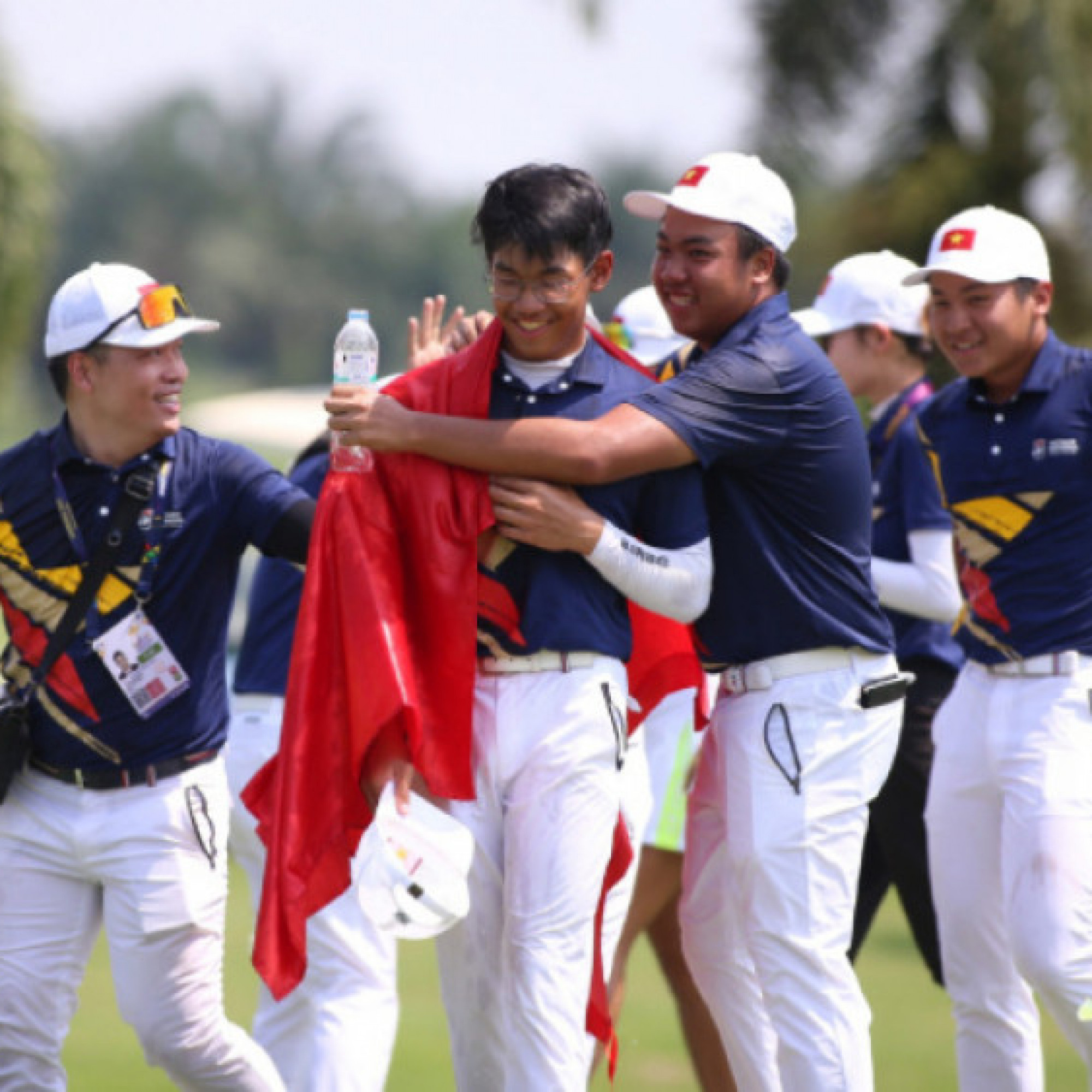 Thể thao - Học sinh lớp 10 giúp Golf Việt Nam giành HCV lịch sử tại SEA Games 32