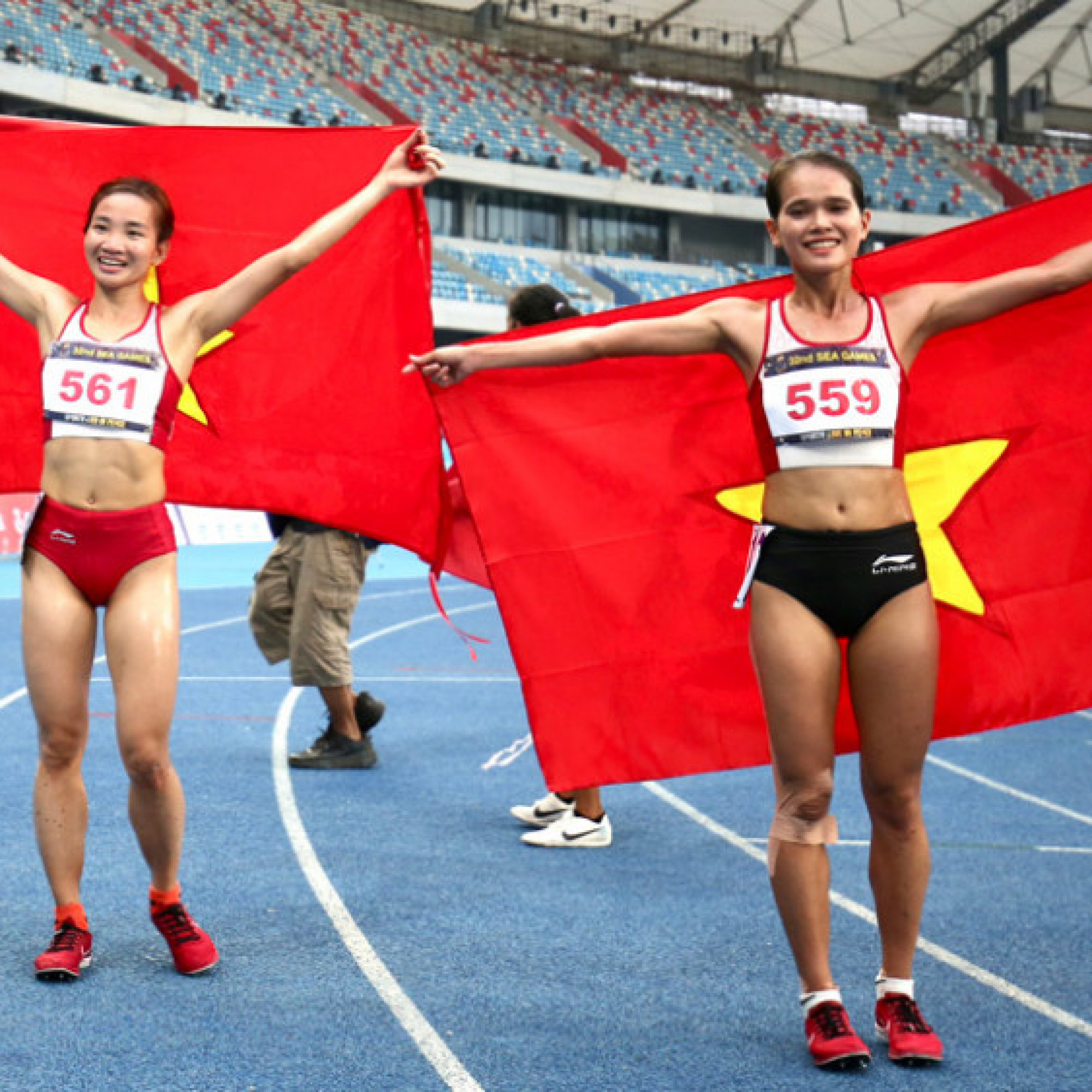 Thể thao - Trực tiếp SEA Games đoàn Việt Nam ngày 12/5: Vỡ òa Nguyễn Thị Oanh, môn lặn liên tiếp lập công