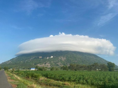 Chuyển động - Hiện tượng tự nhiên kỳ diệu và hiếm có lại xuất hiện trên núi Bà Đen