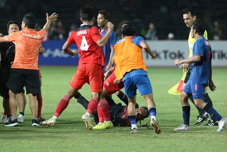 Nóng Indonesia dọa báo cáo FIFA về vụ ẩu đả với U22 Thái Lan chung kết SEA Games - 2