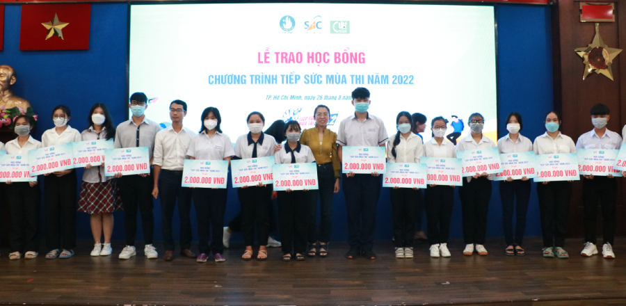 Tiếp sức thí sinh có hoàn cảnh khó khăn, học giỏi tại TP.HCM - 1