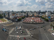 Cả trăm mặt bằng quanh chợ Bến Thành vắng khách thuê