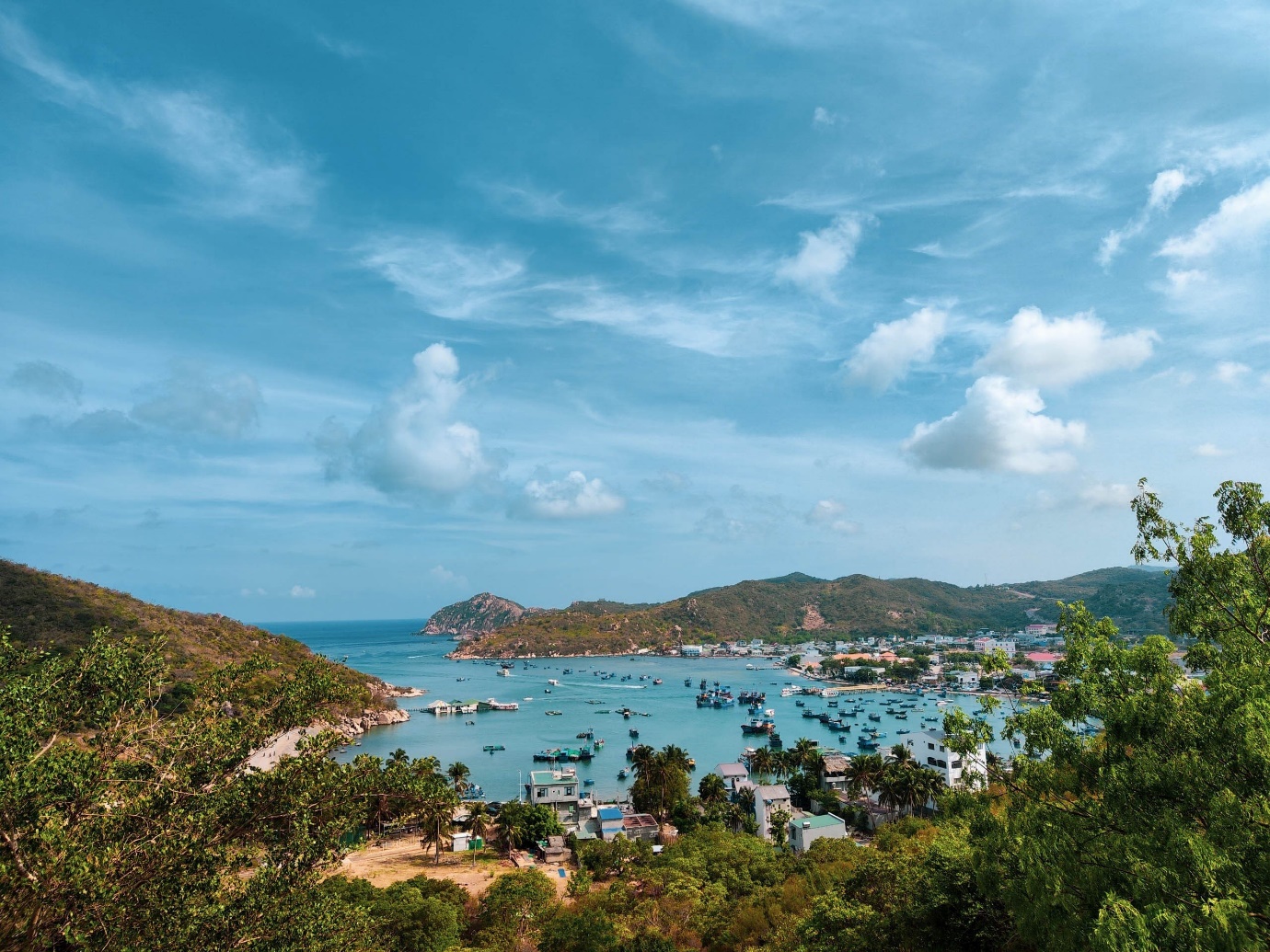 Chiêm ngưỡng những cung đường biển đẹp nhất Việt Nam - 9