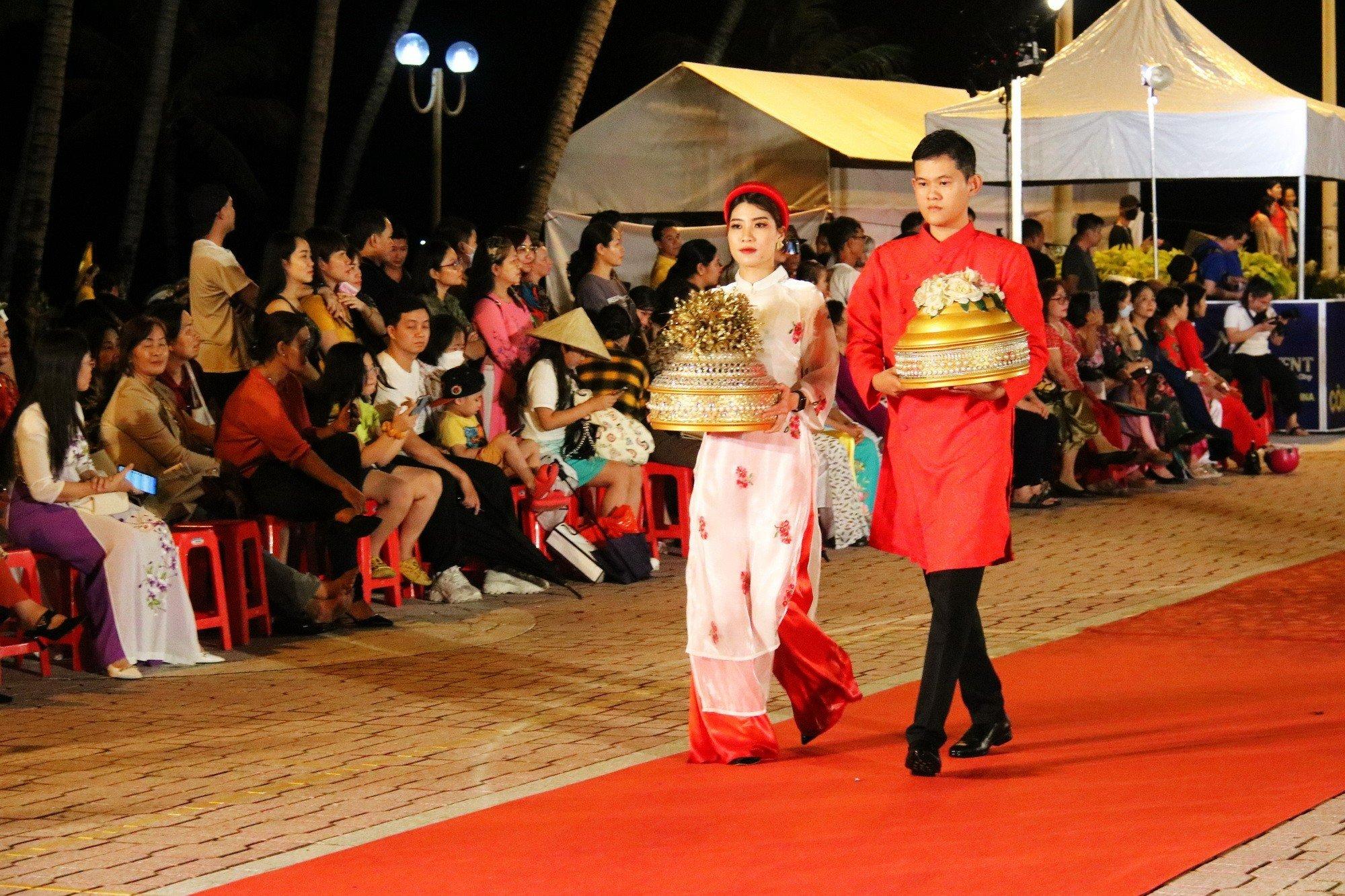Lễ hội áo dài lớn nhất từ trước đến nay tại Nha Trang - 6