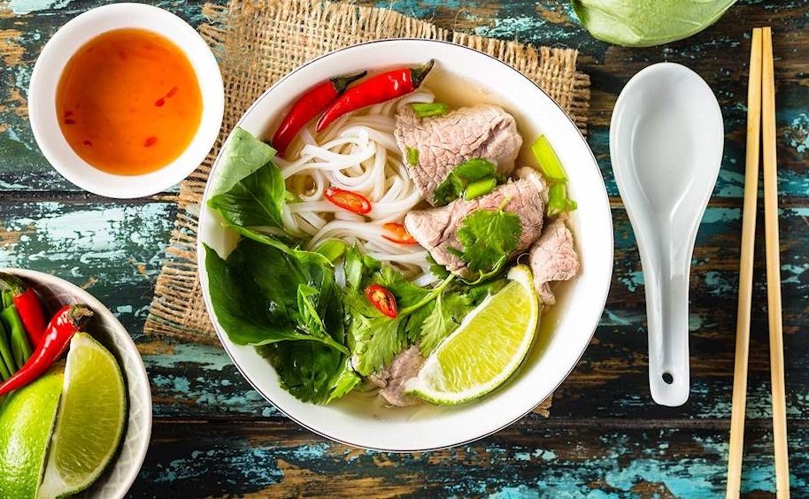 8 món ăn đường phố Việt Nam nổi tiếng nhất - 8
