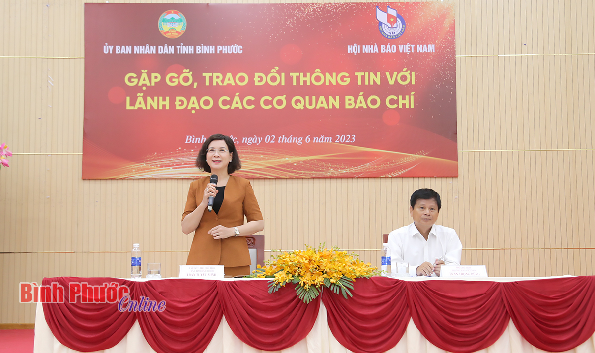 UBND tỉnh Bình Phước gặp gỡ, trao đổi thông tin với lãnh đạo các cơ quan báo chí - 14
