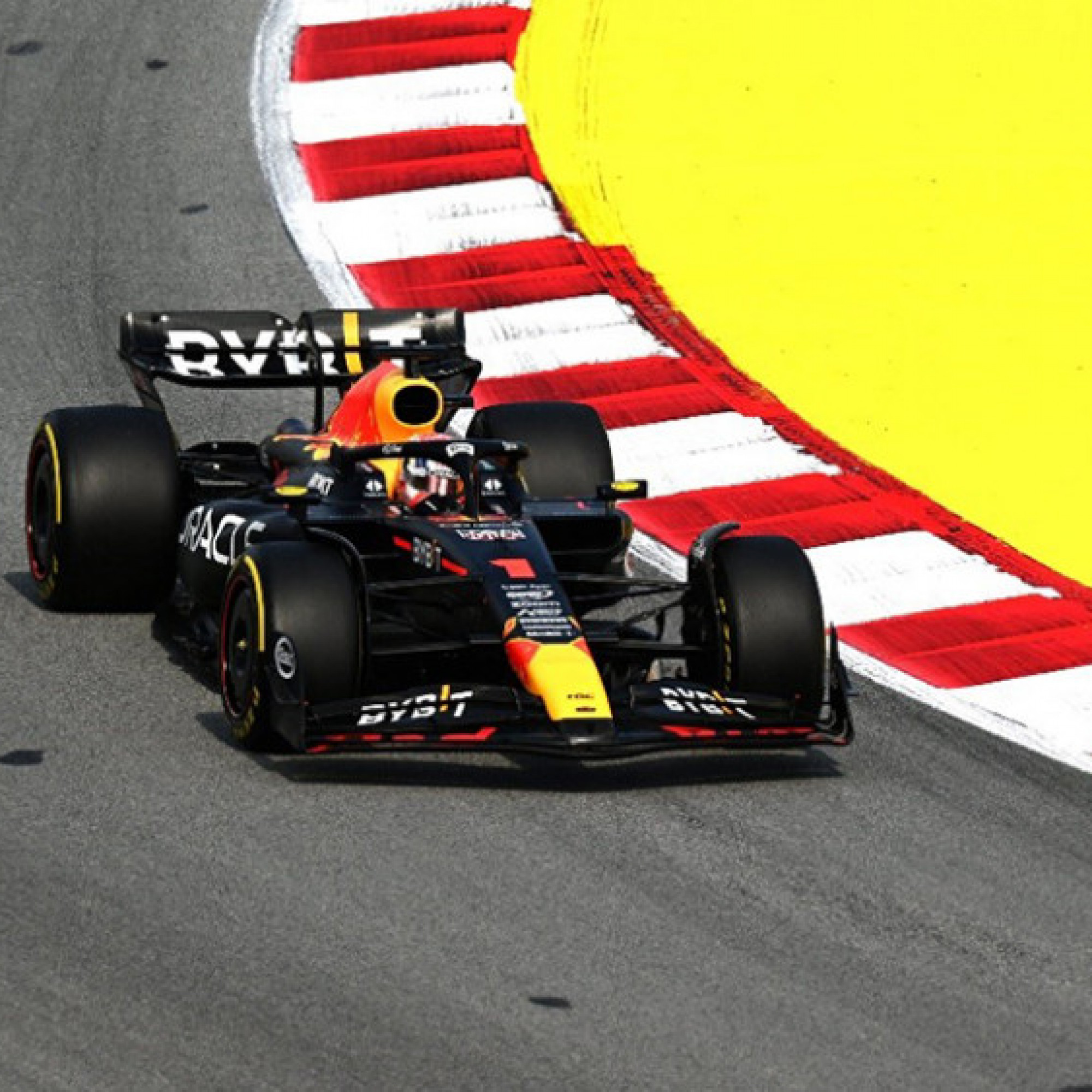 Đua xe F1, Spanish GP: Verstappen có vị trí pole đầu tiên tại Tây Ban Nha