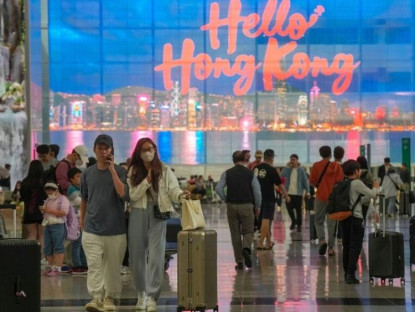 Chuyển động - Du lịch Hong Kong gặp khó dù đón lượng khách kỷ lục