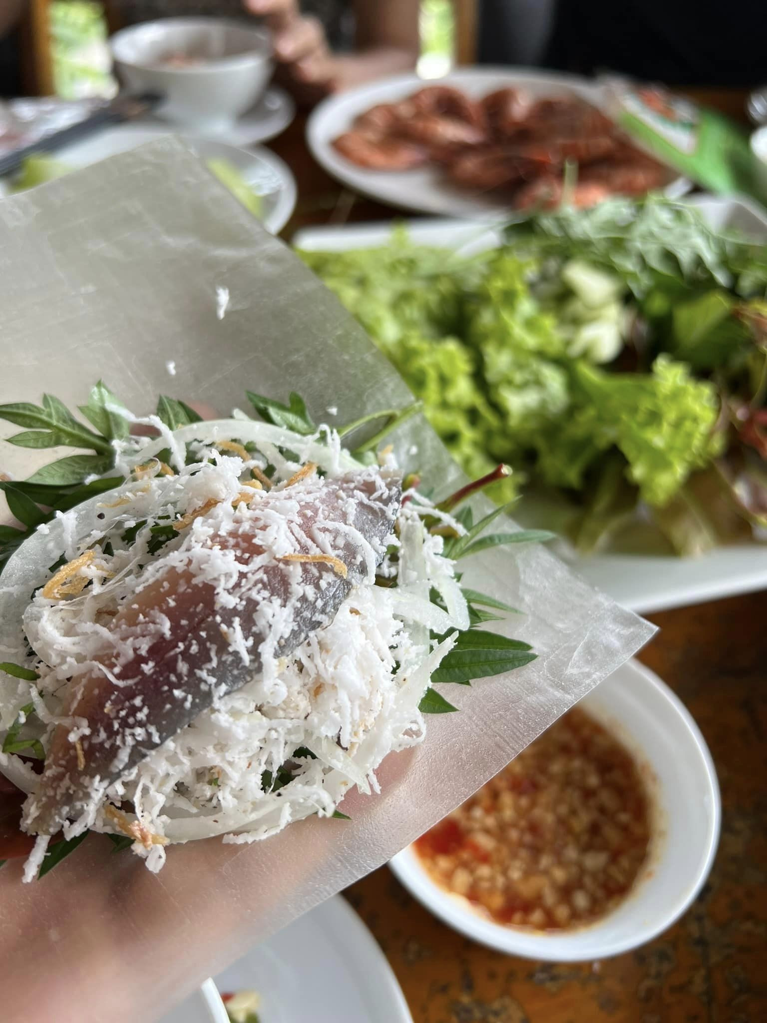 Đặc sản 'ăn tươi nuốt sống' ở Phú Quốc, khách bay ngàn cây số đến thưởng thức - 3