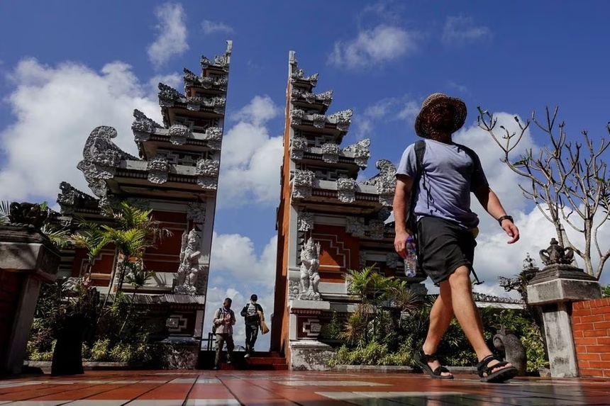 Bali sẽ cấm du khách lên núi thiêng - 2