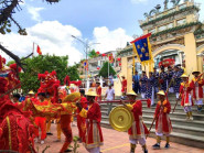Đến lễ hội tâm linh lớn bậc nhất miền Tây, đi đâu, ăn gì?