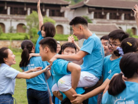  - Mở ra ồ ạt, tour trại hè, học kỳ quân đội bớt 'nóng'