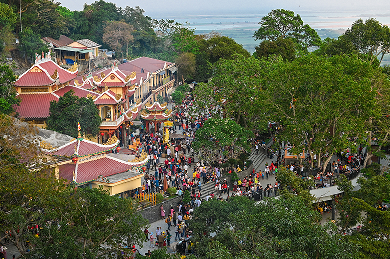 Tháng 5 âm lịch, không thể bỏ qua Lễ Vía Linh Sơn Thánh Mẫu linh thiêng tại núi Bà, Tây Ninh - 5