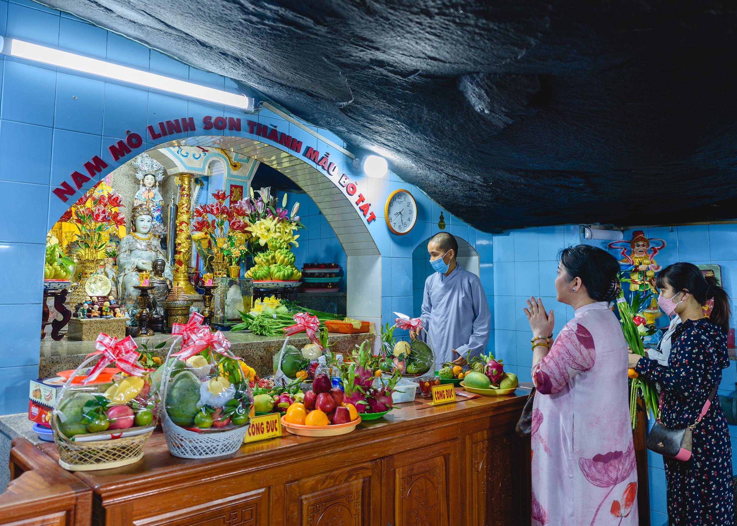Tháng 5 âm lịch, không thể bỏ qua Lễ Vía Linh Sơn Thánh Mẫu linh thiêng tại núi Bà, Tây Ninh - 2