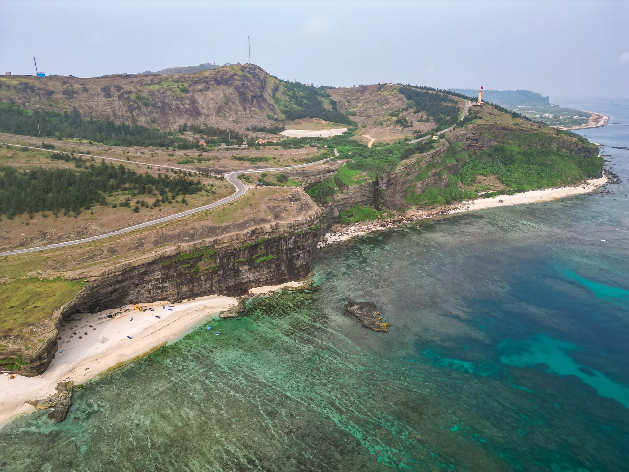 Hành trình khám phá núi lửa kỳ vĩ và hoang sơ trên đảo Lý Sơn - 1