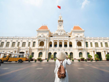 Chuyển động - TP.HCM, Hà Nội nằm trong top điểm đến yêu thích của khách độc hành