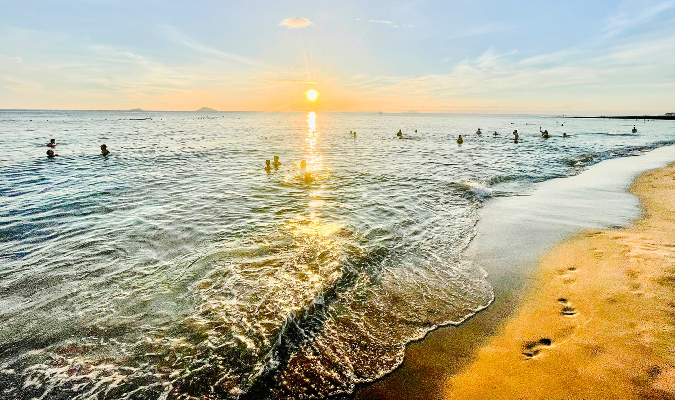 bai bien hoi an hoi sinh dep mong mo hap dan du khach - 3