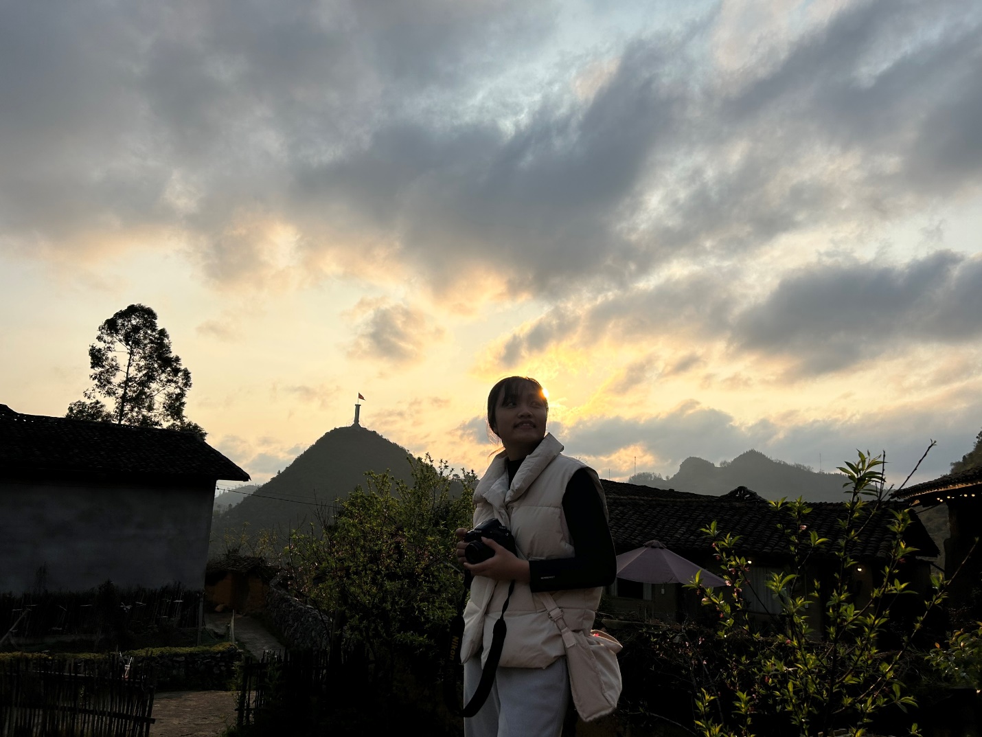 sac dao cuoi xuan o ban lo lo chai - 16