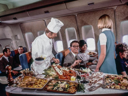 Thời đại vàng son của hàng không: Khi mỗi chuyến bay là một bữa tiệc