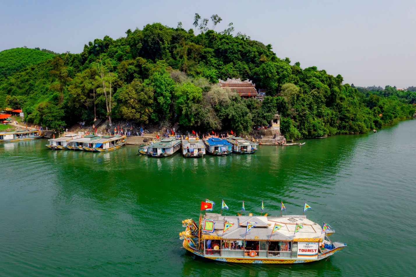 Lễ hội Điện Huệ Nam: Rực rỡ sắc màu văn hóa trên sông Hương - 18