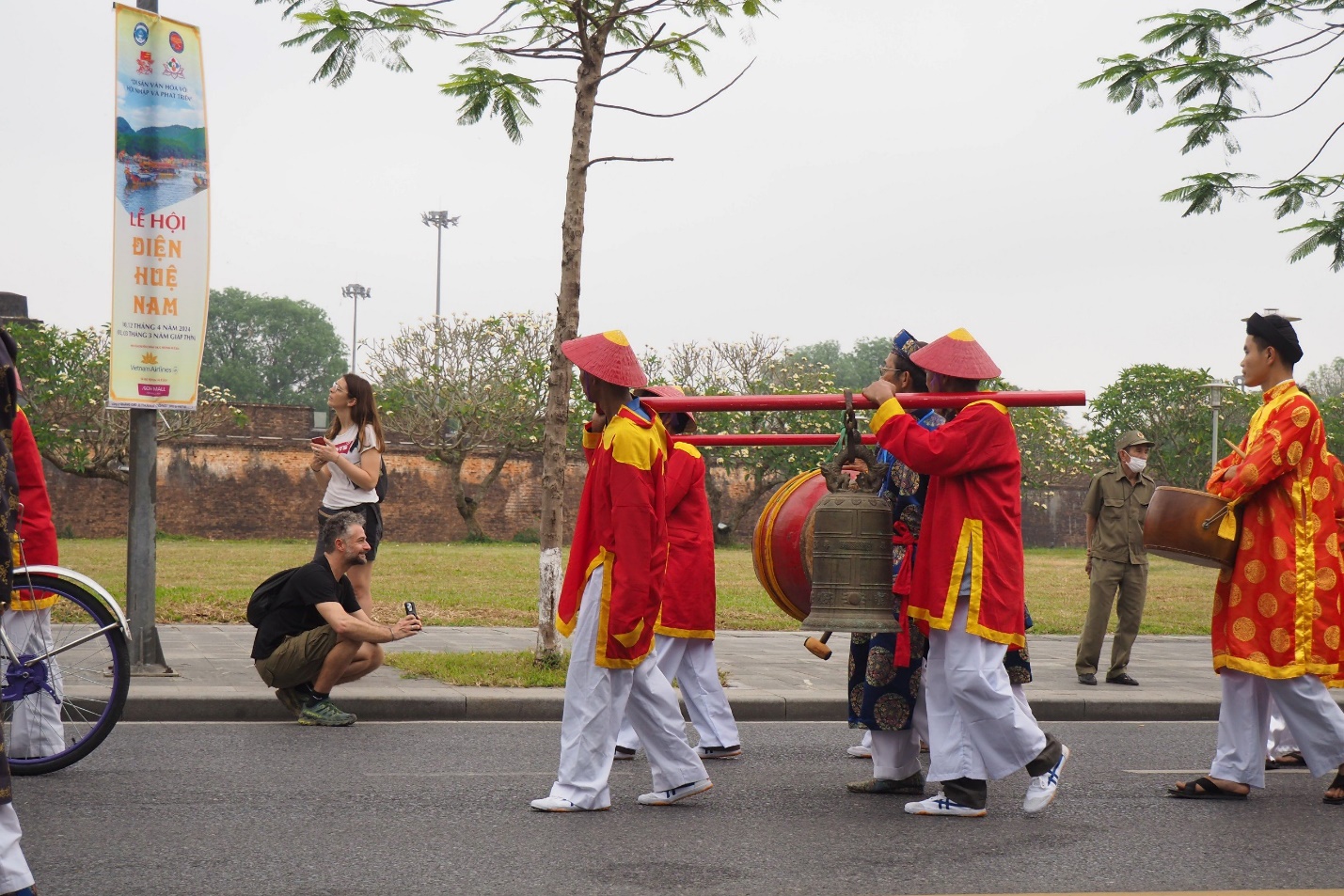Lễ hội Điện Huệ Nam: Rực rỡ sắc màu văn hóa trên sông Hương - 4