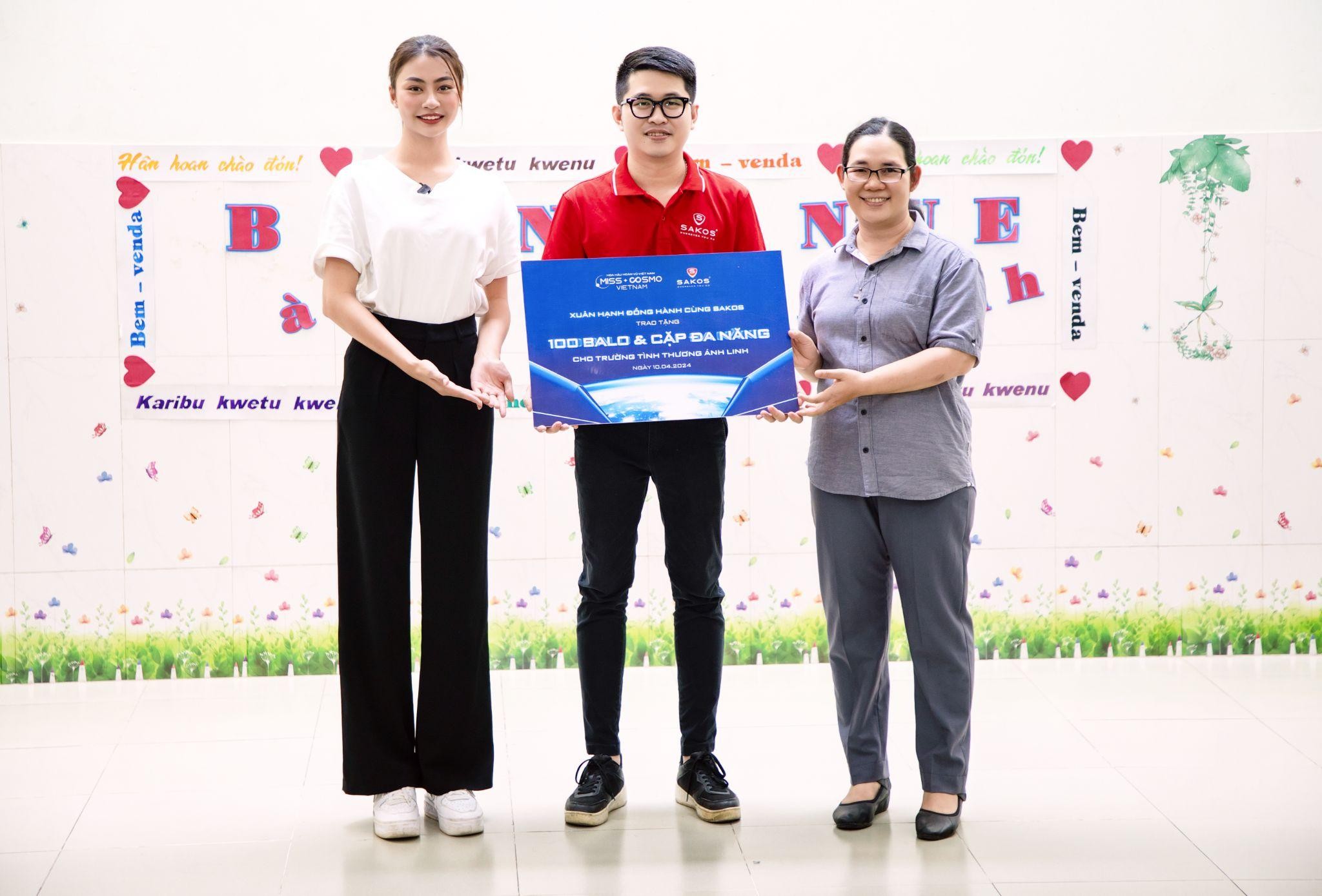 Hoa hậu Bùi Xuân Hạnh cùng SAKOS trao quà trị giá 125 triệu đồng cho các em nhỏ tại trường Tình thương Ánh Linh - 2
