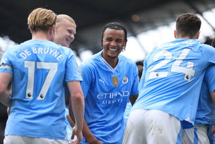 Nóng bỏng BXH Ngoại hạng Anh: Man City lên đầu bảng, Aston Villa không đá vẫn trở lại top 4 - 1
