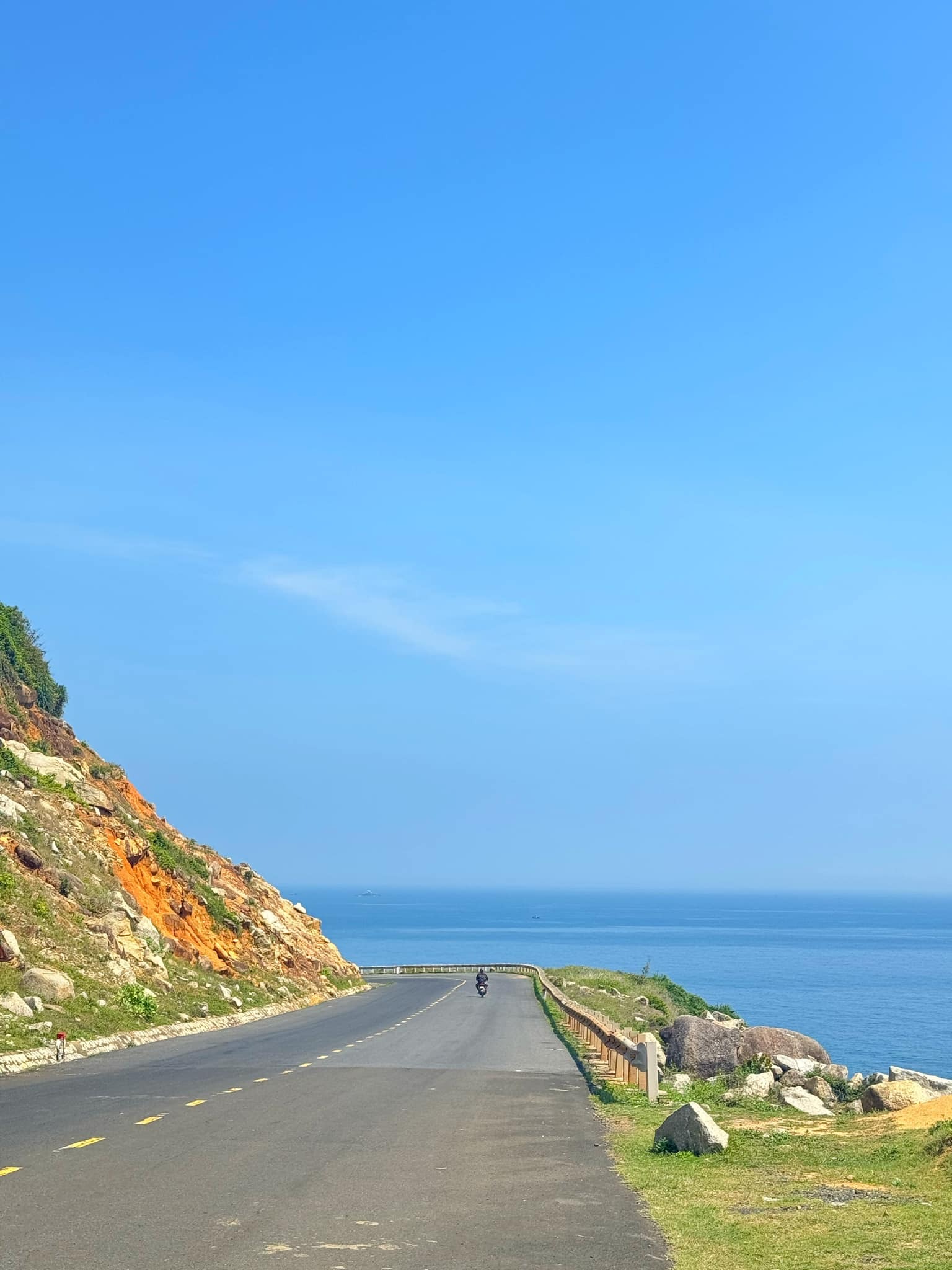 Vẻ đẹp hoang sơ, bình dị níu chân du khách tại Phú Yên - 12