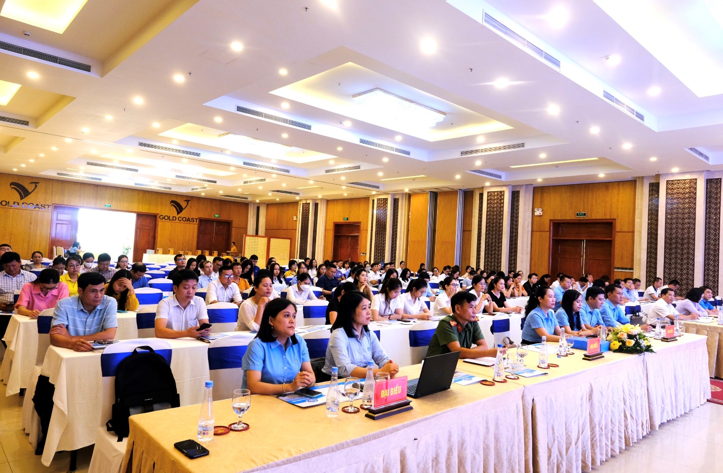 Bảo hiểm xã hội Quảng Bình đối thoại với doanh nghiệp và người lao động  - 2