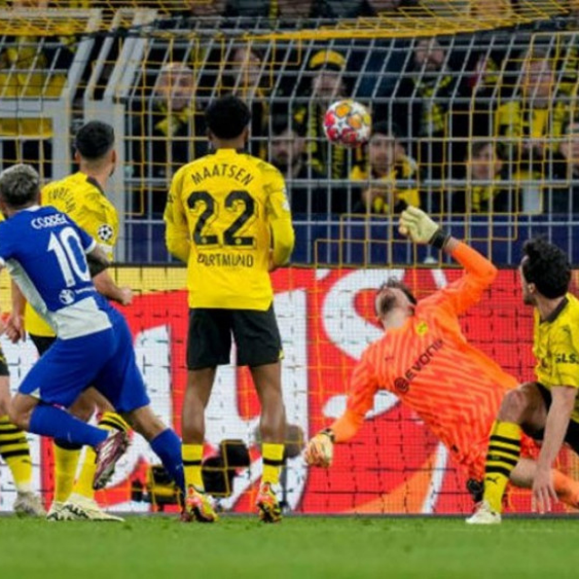 - Video bóng đá Dortmund - Atletico Madrid: Rượt đuổi kinh điển, người hùng nước Áo (Champions League)