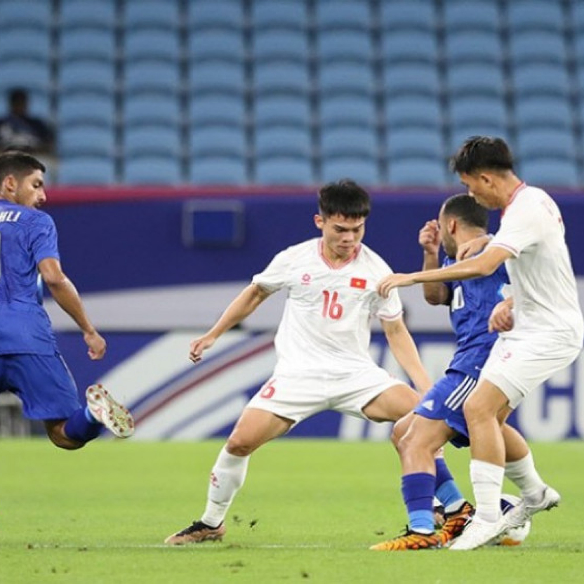  - Trực tiếp bóng đá U23 Việt Nam - U23 Kuwait: Đối thủ nhận thẻ đỏ trực tiếp (U23 châu Á)