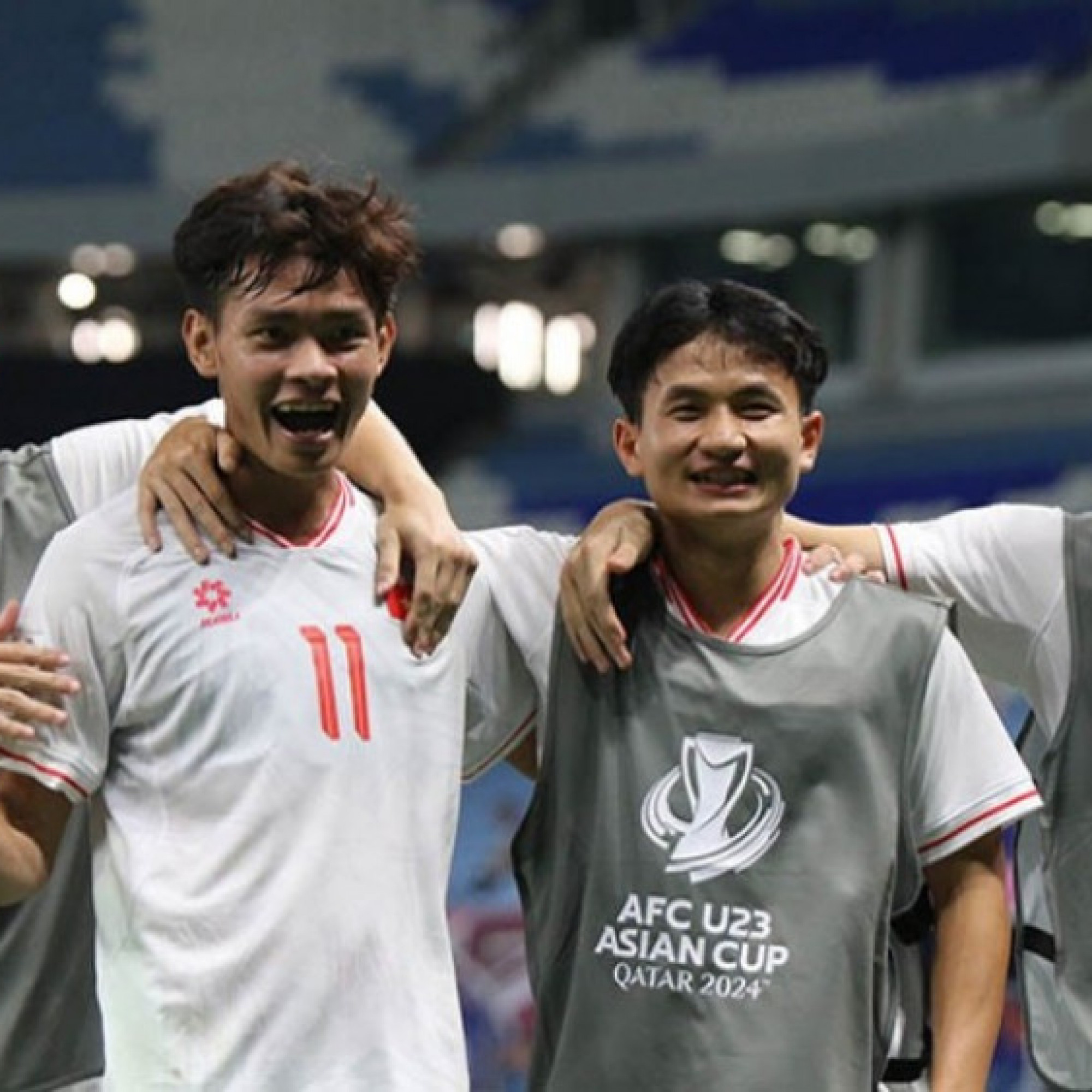  - Bảng xếp hạng U23 châu Á: U23 Việt Nam xuất sắc giật ngôi đầu, U23 Malaysia thê thảm