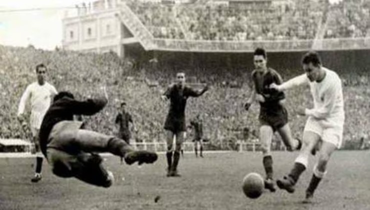 Lịch sử đối đầu Real Madrid - Barcelona: Trăm năm thù địch, "Kền kền trắng" có lợi thế - 1