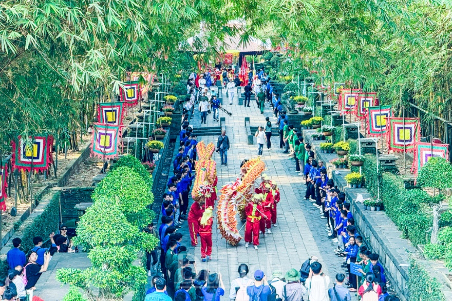 Lễ Giỗ Tổ Hùng Vương thu hút đông đảo du khách và người dân TP.HCM - 5
