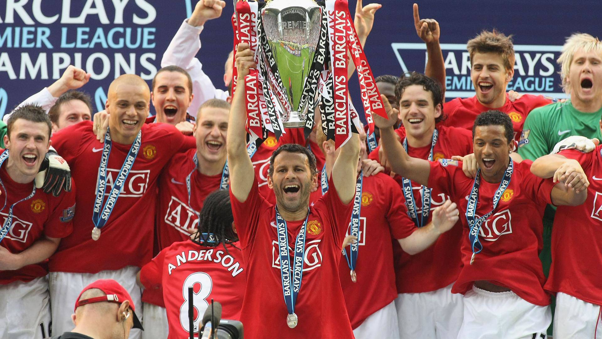 10 đội bóng vĩ đại nhất Ngoại hạng Anh: Arsenal bất bại không phải số 1 - 3