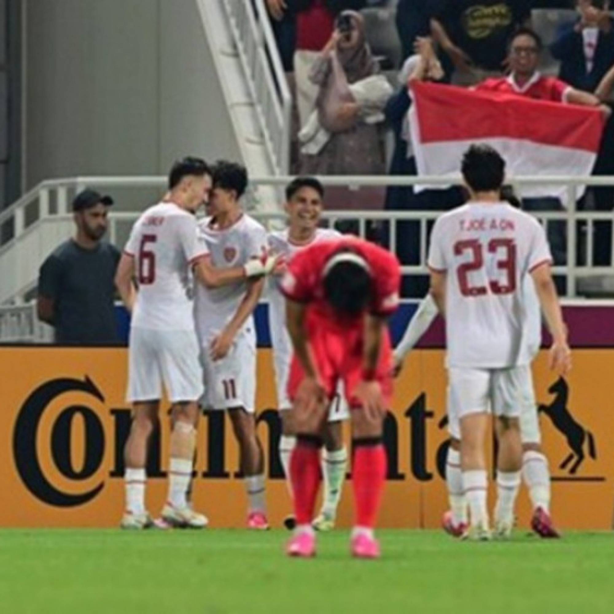  - U23 Hàn Quốc thua sốc Indonesia, truyền thông chua chát vì ngày đen tối