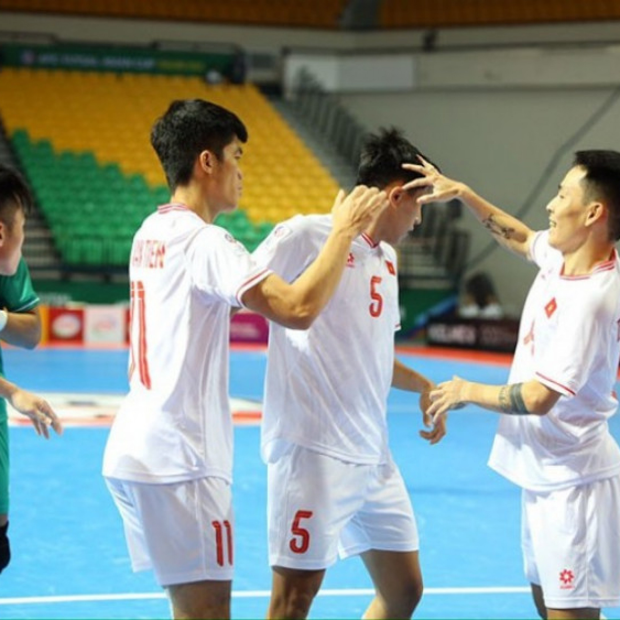  - Trực tiếp bóng đá Việt Nam - Kyrgyzstan: Mạnh Dũng xuất sắc gỡ hòa (Play-off Futsal châu Á)