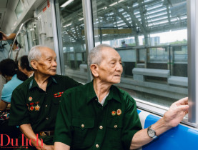  - Đi tàu metro số 1, cựu chiến sĩ Điện Biên Phủ tự hào vì TP.HCM ngày càng hiện đại