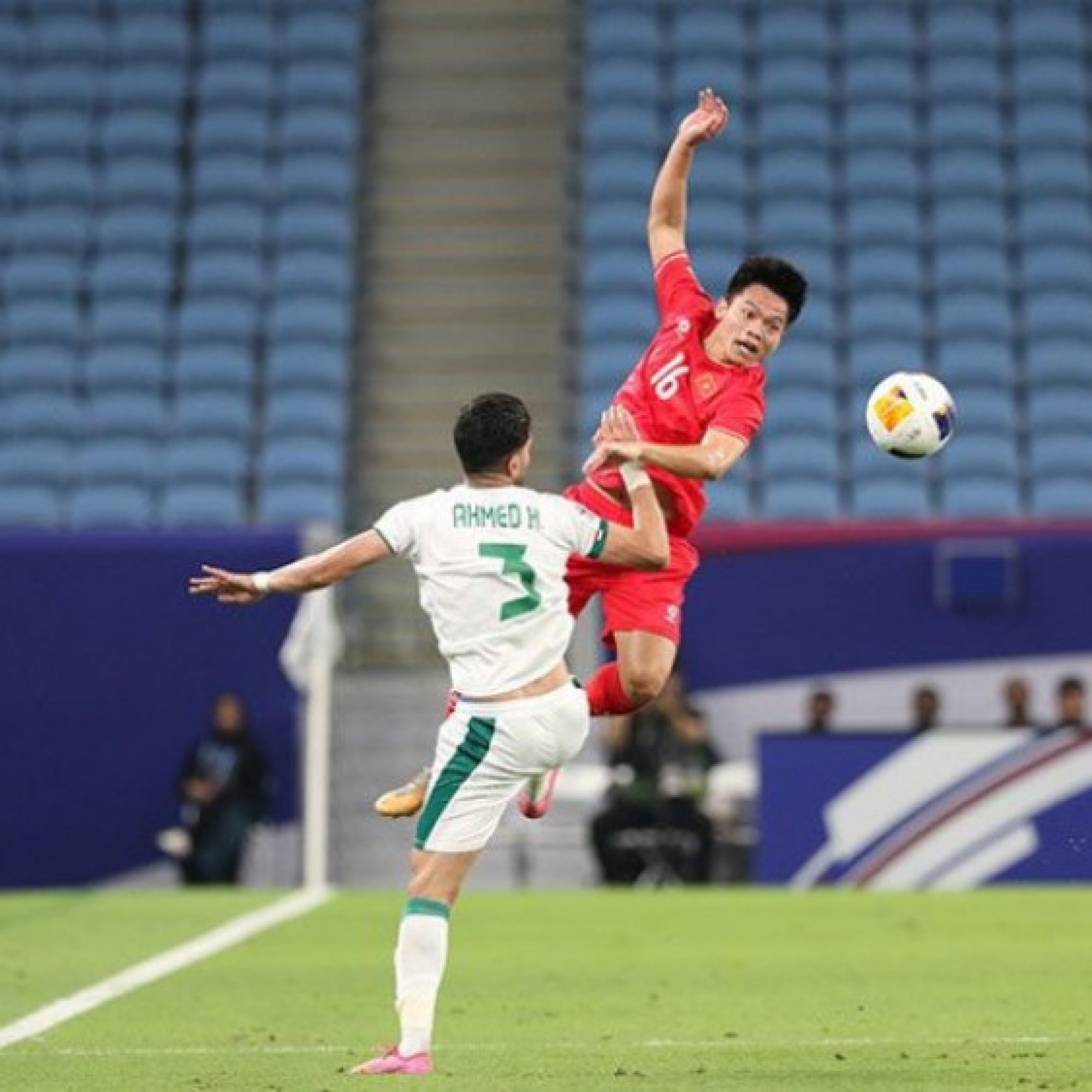  - Trực tiếp bóng đá U23 Việt Nam - U23 Iraq: Mạnh Hùng bị thẻ đỏ (U23 châu Á)